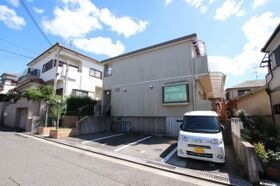 レヂオンス北野田参番館の外観
