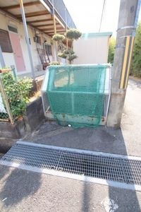 敷地内ゴミ置き場