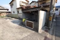 敷地内ゴミ捨場