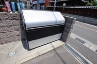 敷地内ゴミ捨場