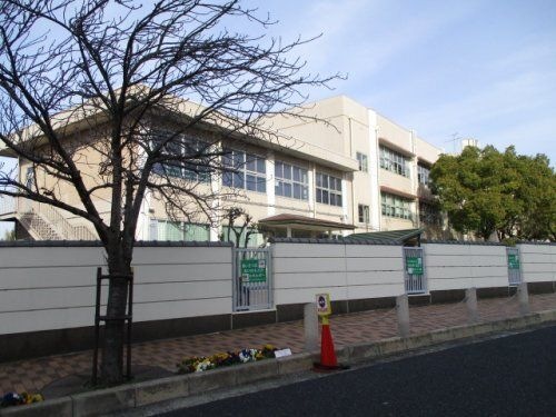 写真：大阪狭山市立東小学校
