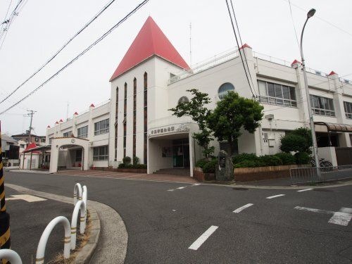 青英学園幼稚園 深井園舎
