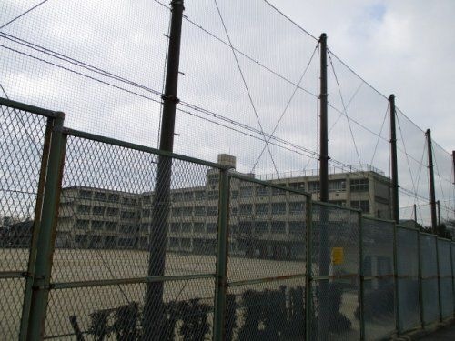 登美丘南小学校