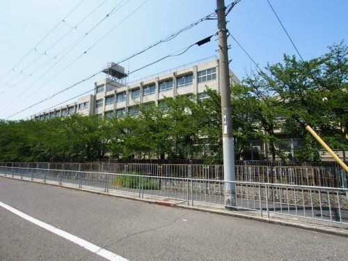 堺市立深井中央中学校
