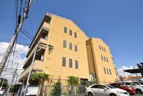 エトワール磐船の外観