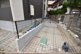 ジーメゾン渚西の外観