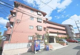 シャンテー香里ヶ丘3の外観