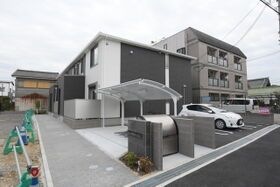 ロイヤルサージュの外観