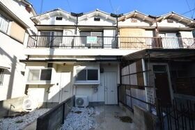 船橋本町2丁目連棟貸家の外観