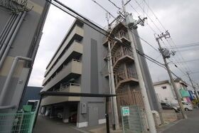 グランシャリオ長尾の外観