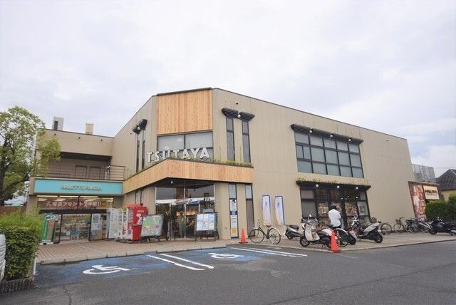 TSUTAYA東香里店