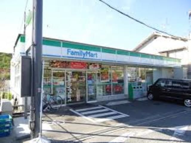 ファミリーマートかわちいわふね店
