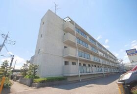 グランデール寝屋川の外観