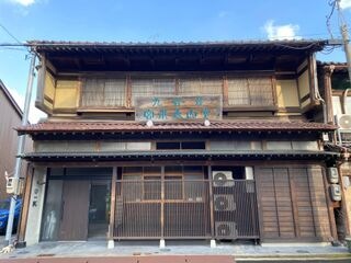 写真:シェアハウス泰山堂の外観