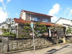 泉町貸家の外観