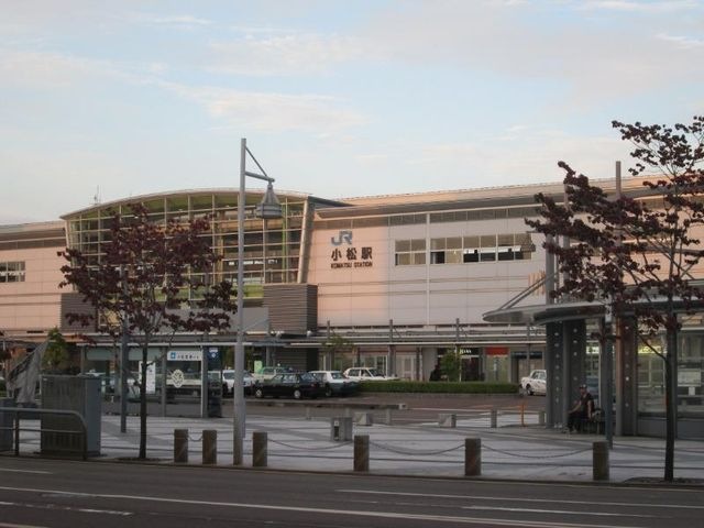 セブン-イレブン ハートインJR小松駅店