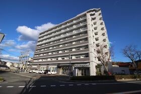 グランマスト西条広大前の外観