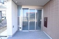 オートロック付きのエントランス