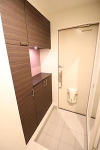 収納力の高い収納付き玄関
