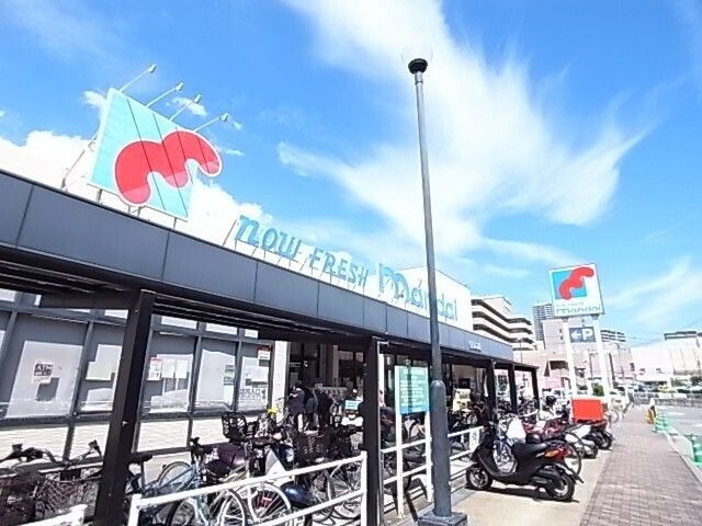 万代春日野道店