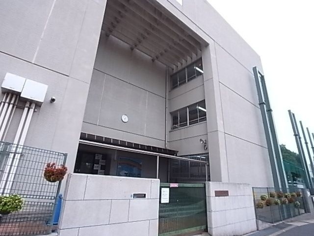 神戸市立鷹匠中学校
