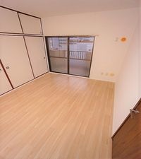 ★バルコニーに面した洋室です♪★