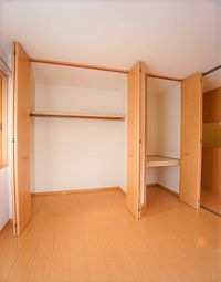 ★お荷物が多い方も安心の収納力★