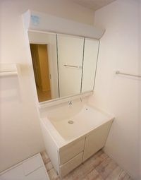 ★大きめの洗面台♪使い勝手が良いです★