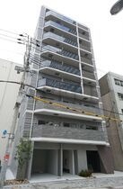 シーズンフラッツ新町の外観