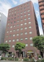 上六青山ハイツの外観