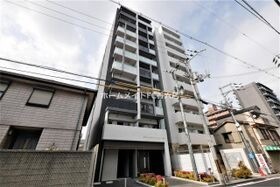GENOVIA大阪大正の外観