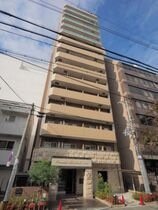 プレサンス心斎橋ラヴィの外観