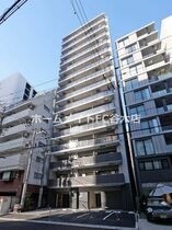 コンフォリア・リヴ淡路町一丁目の外観