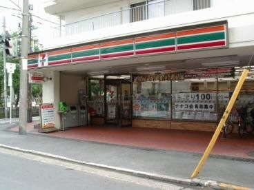 写真：セブンイレブン 東大阪足代新町店