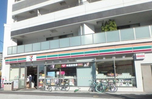 写真:セブンイレブン大阪新町3丁目店