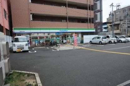 ファミリーマート 緑橋中央大通店