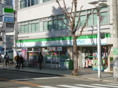 ファミリーマート桃谷駅西店