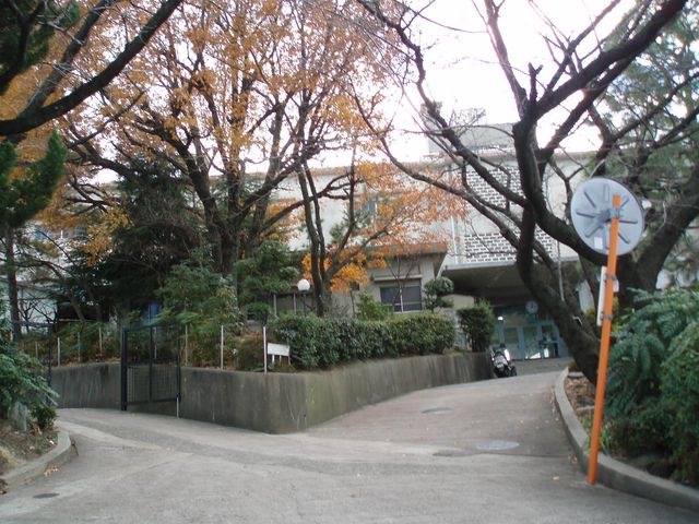 豊中市立 上野小学校