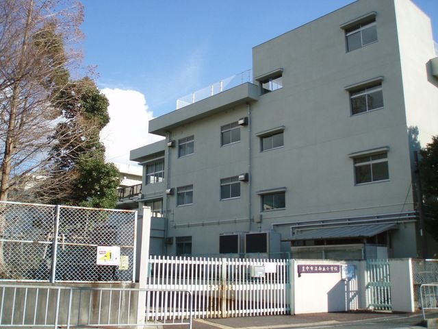 写真：豊中市立 南丘小学校
