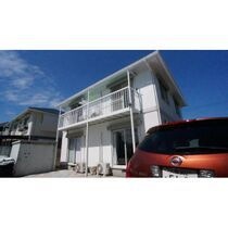 河芸町上野貸家の外観