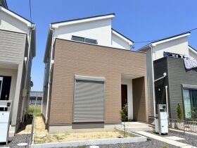 リナージュ津市末広町03の外観