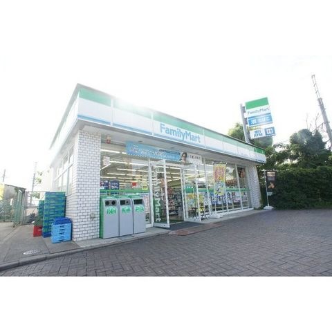 ファミリーマート近鉄久居駅前店