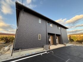 Grundyの外観