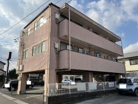 マンション大関の外観
