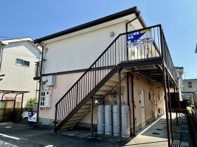 ビラージュ西条の外観