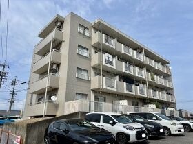 沈まない太陽の外観