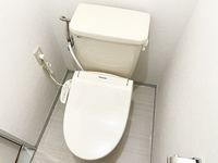 シャワー付きトイレ