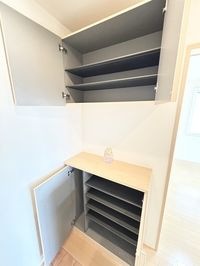 シューズボックス