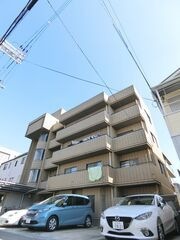 写真:グランドール藤の外観