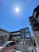 サニーコートの外観